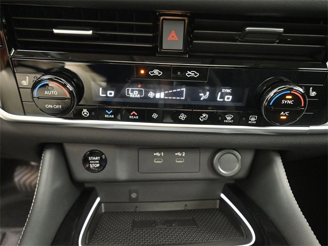 New 2026 Nissan Rogue Platinum w/ Platinum Premium Package image 3