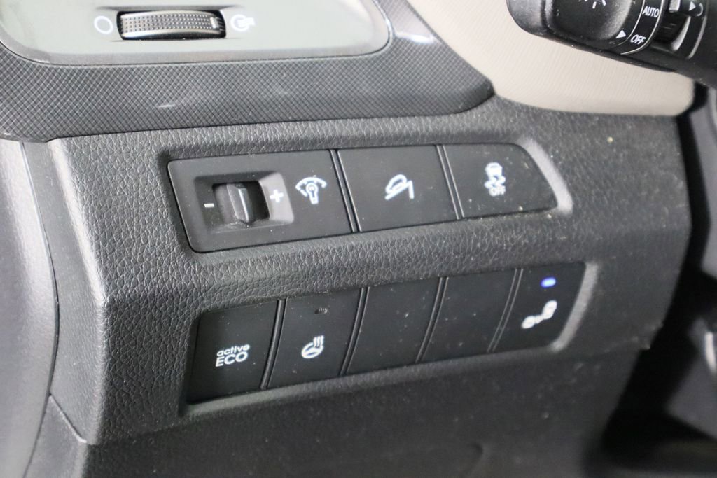 Used 2014 Hyundai Santa Fe Sport 2.0T w/ Technology Package 05 image 23