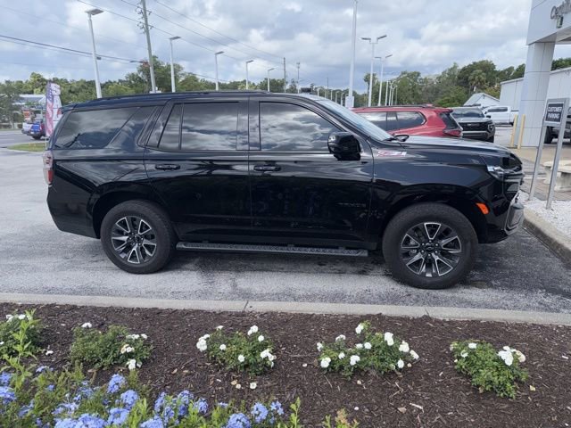 Used 2024 Chevrolet Tahoe Z71 w/ Luxury Package AWD/4WD image 4