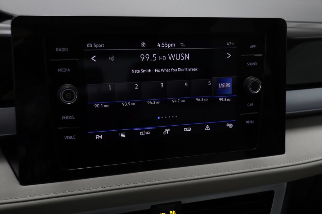 New 2026 Volkswagen Taos SE AWD/4WD image 9