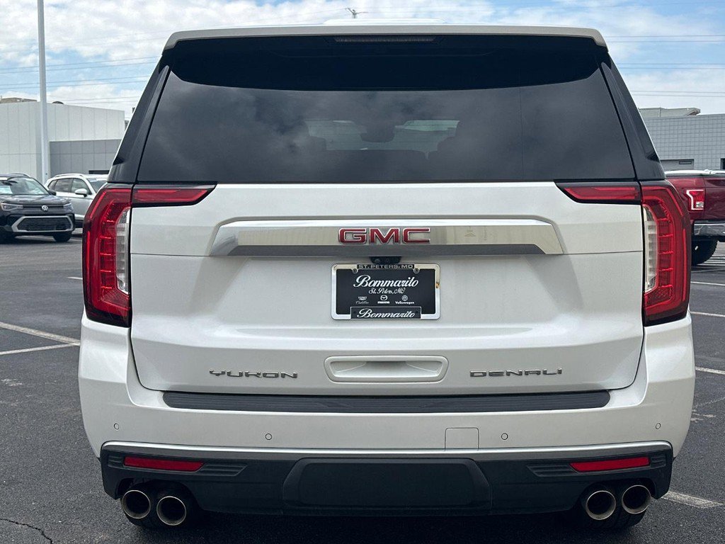 Used 2024 GMC Yukon XL Denali w/ Denali Reserve Package image 5