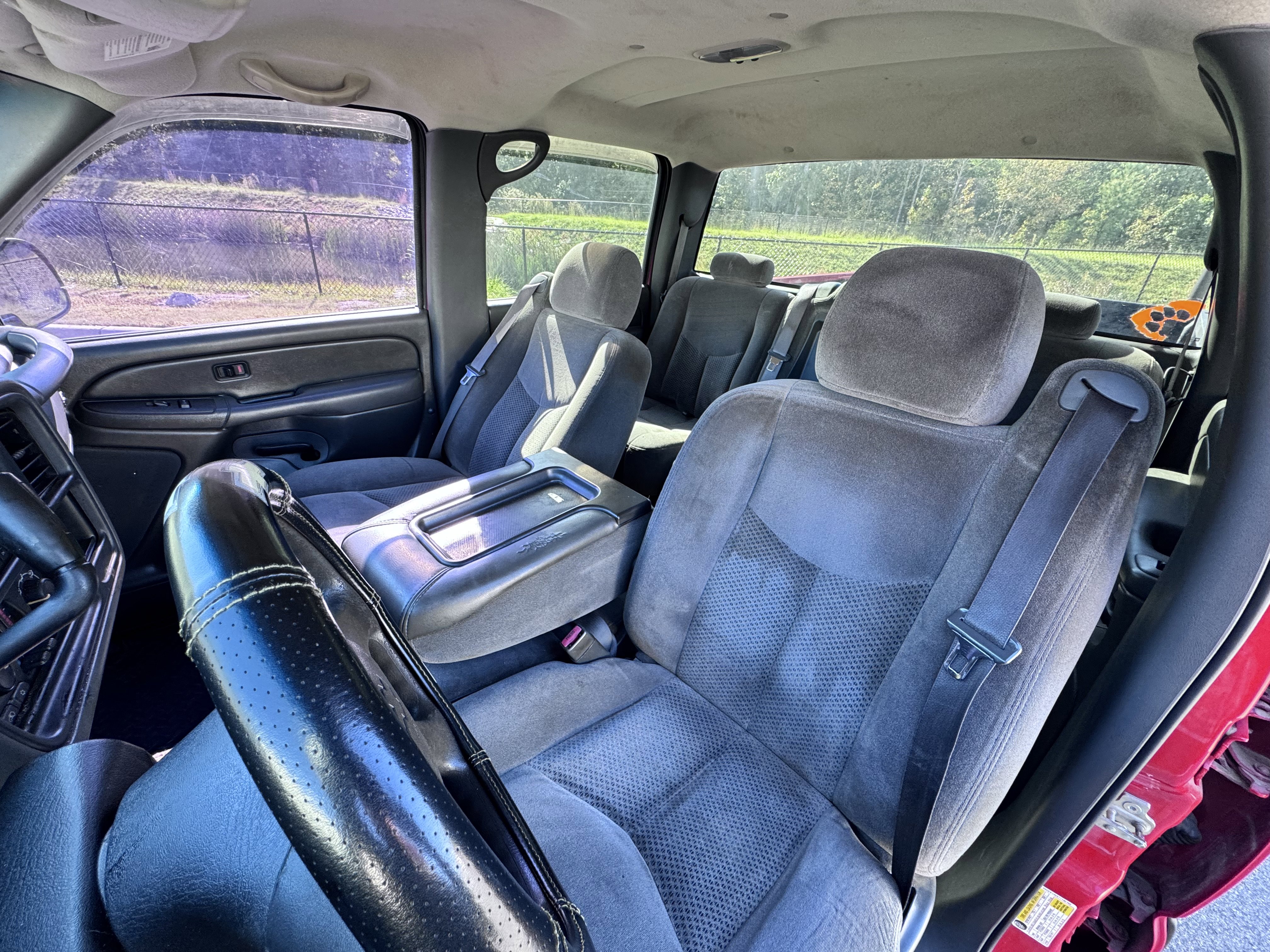 Used 2007 Chevrolet Silverado 1500 LS w/ Chrome Exterior Package AWD/4WD image 24