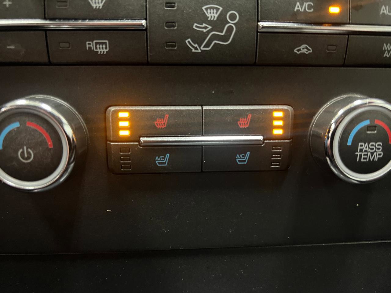 Used 2012 Lincoln MKZ FWD image 42