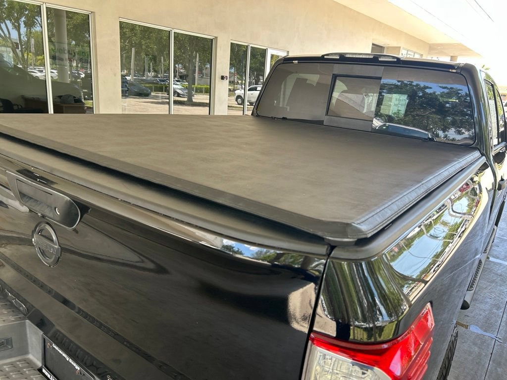 Used 2018 Nissan Titan SV w/ SV Convenience Package AWD/4WD image 36