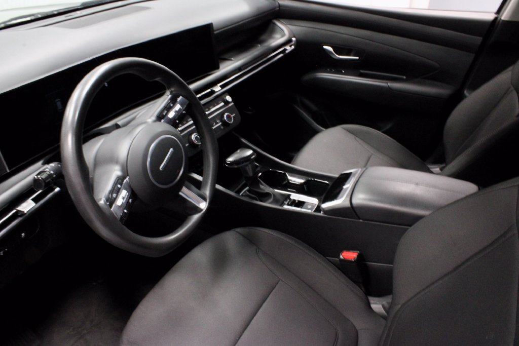 Used 2025 Hyundai Tucson SE FWD image 22
