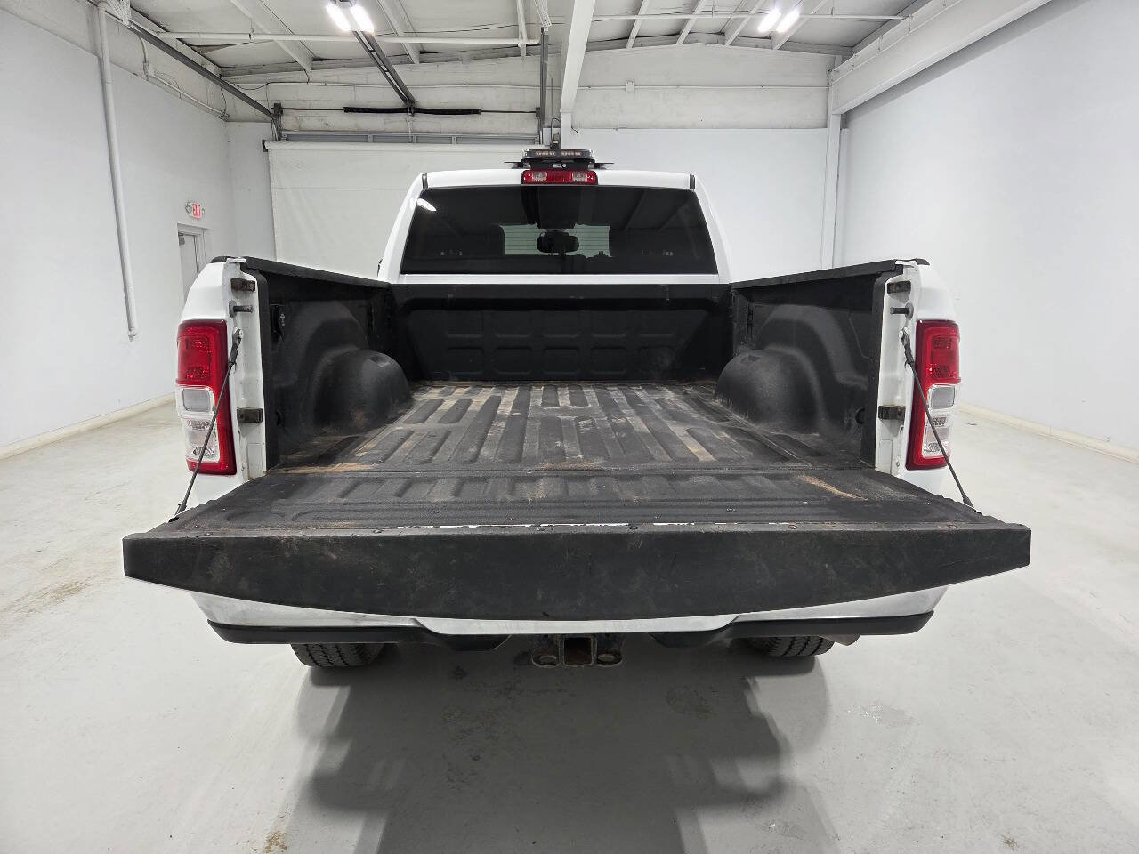 Used 2022 RAM 2500 Tradesman w/ Chrome Appearance Group image 7