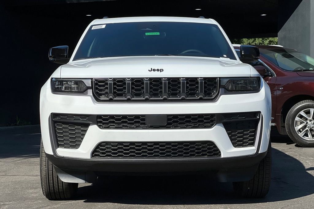 New 2026 Jeep Grand Cherokee L 4WD image 9