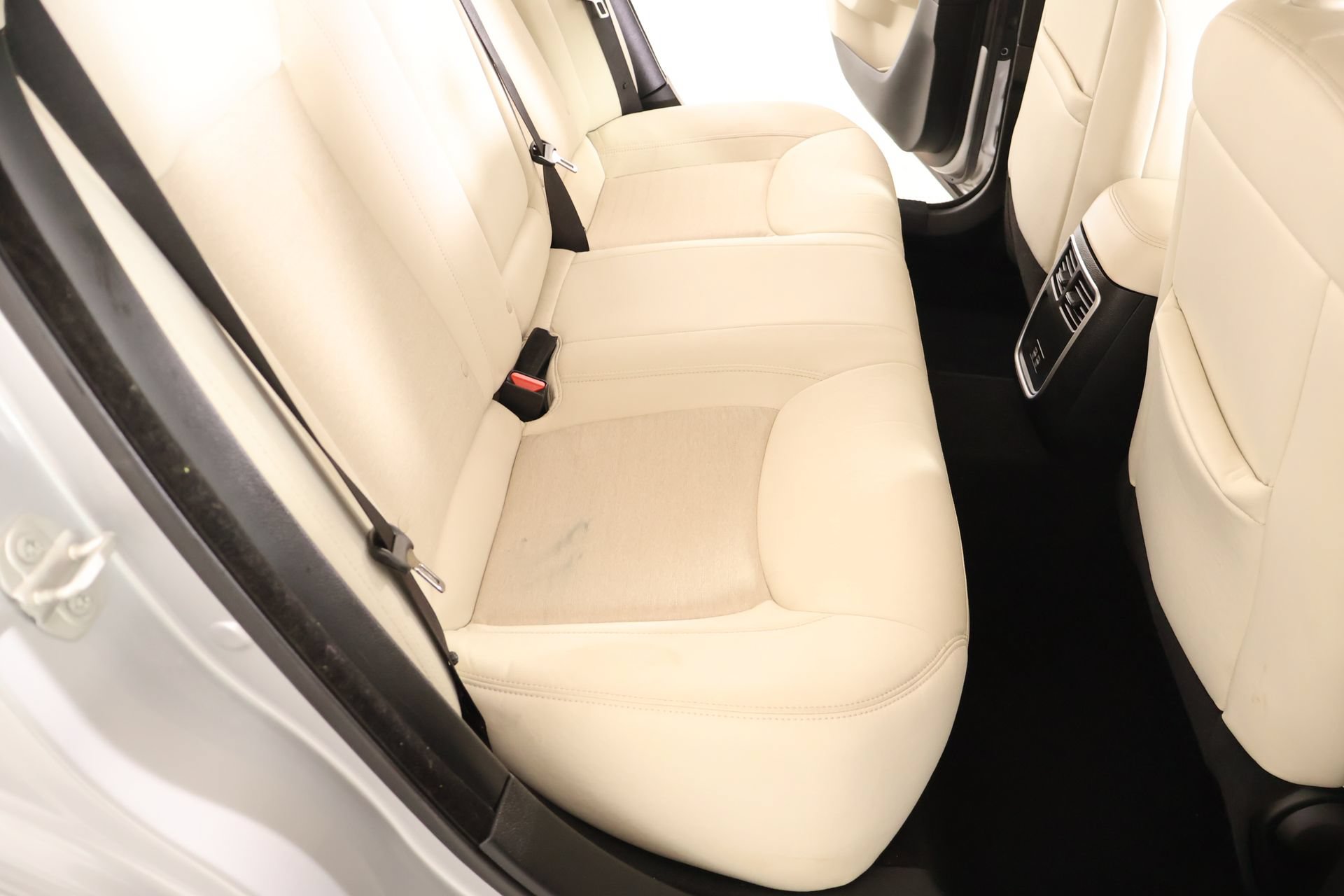 Used 2023 Chrysler 300 Touring w/ Sport Appearance Package RWD image 13