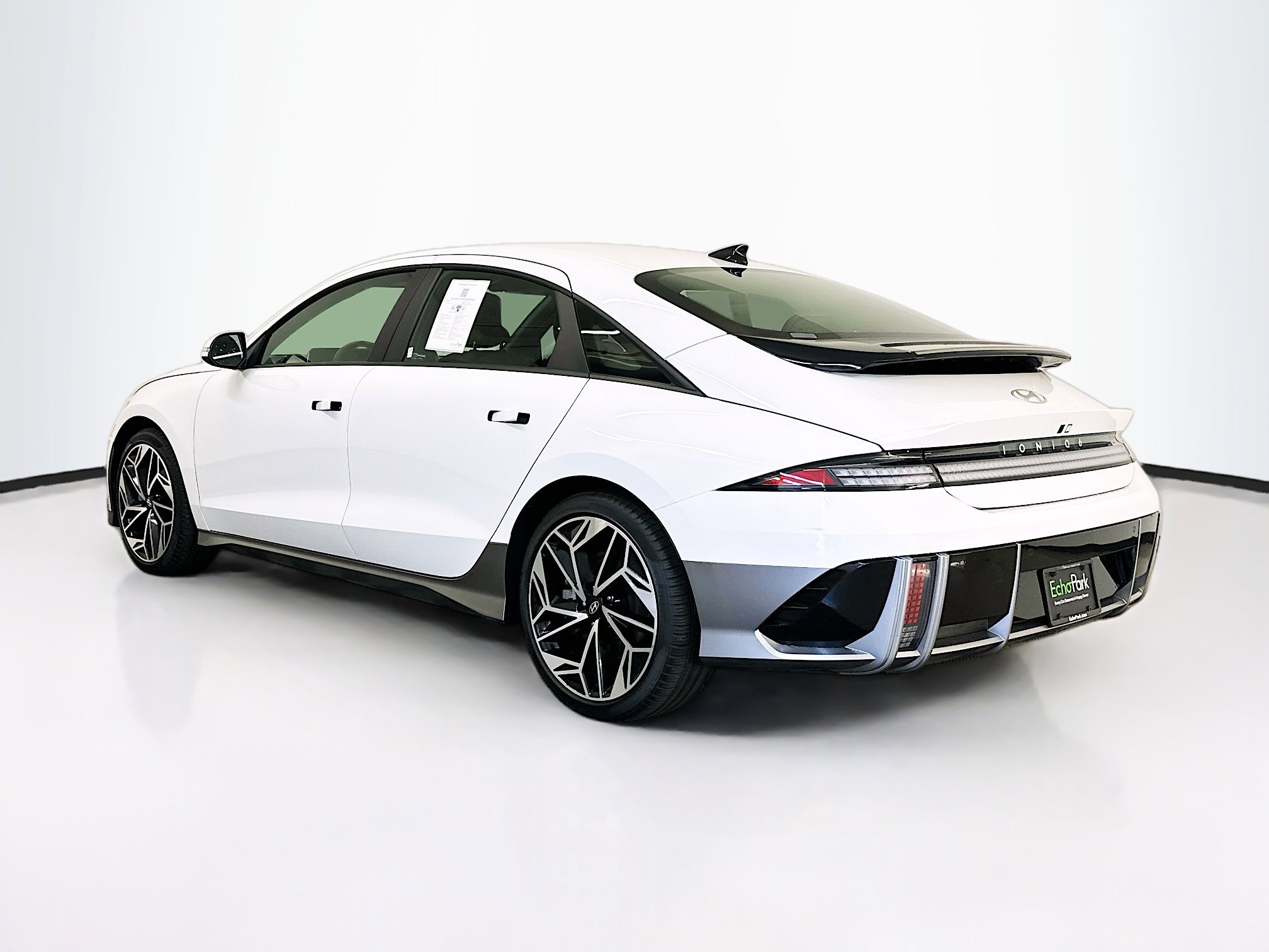 Used 2024 Hyundai Ioniq 6 SEL AWD/4WD image 5