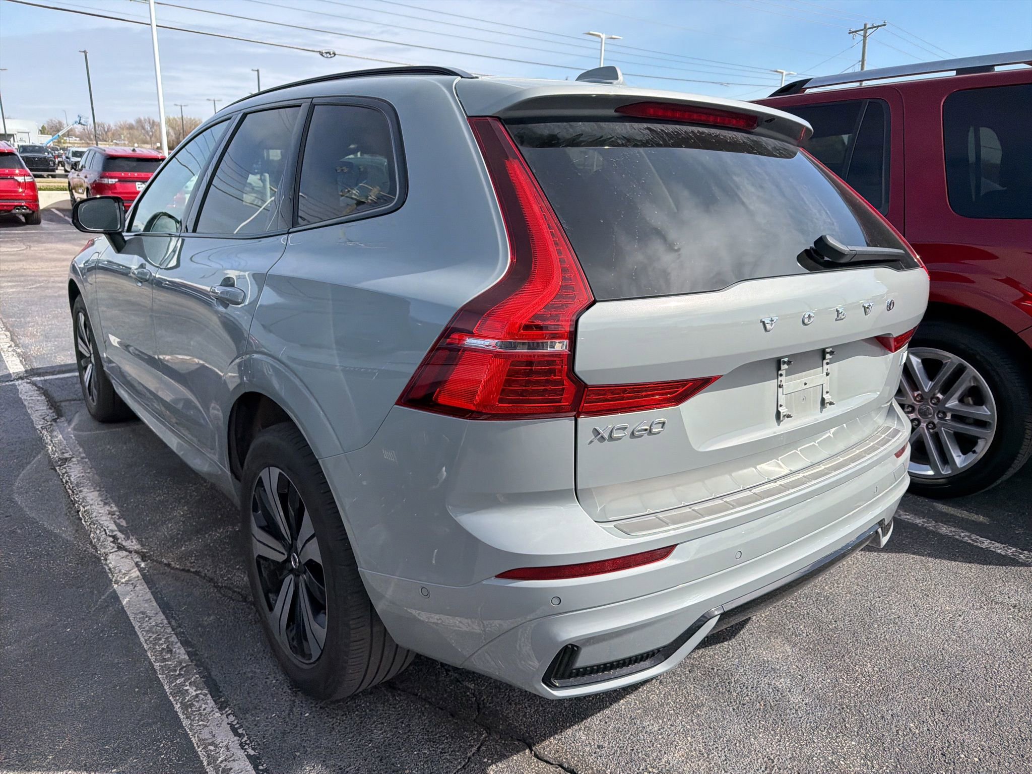 Used 2024 Volvo XC60 T8 Plus w/ Protection Package Premier image 10