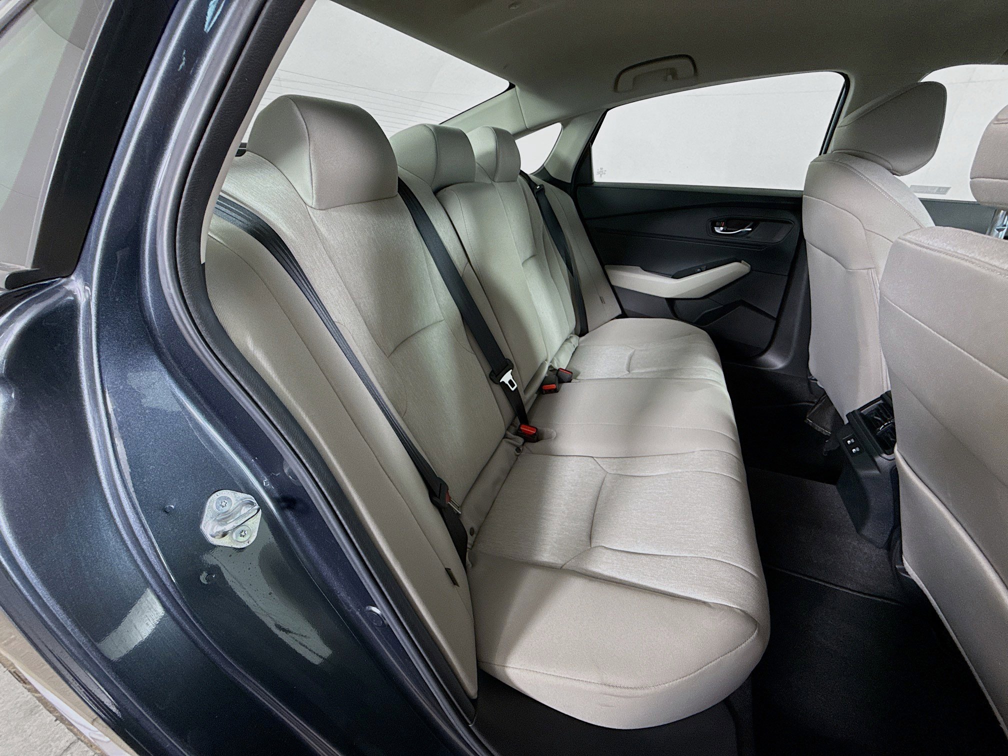 Certified 2025 Honda Accord LX image 31