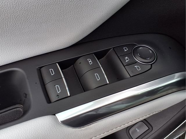 Certified 2025 Chevrolet Traverse High Country w/ LPO, Floor Liner Package image 16