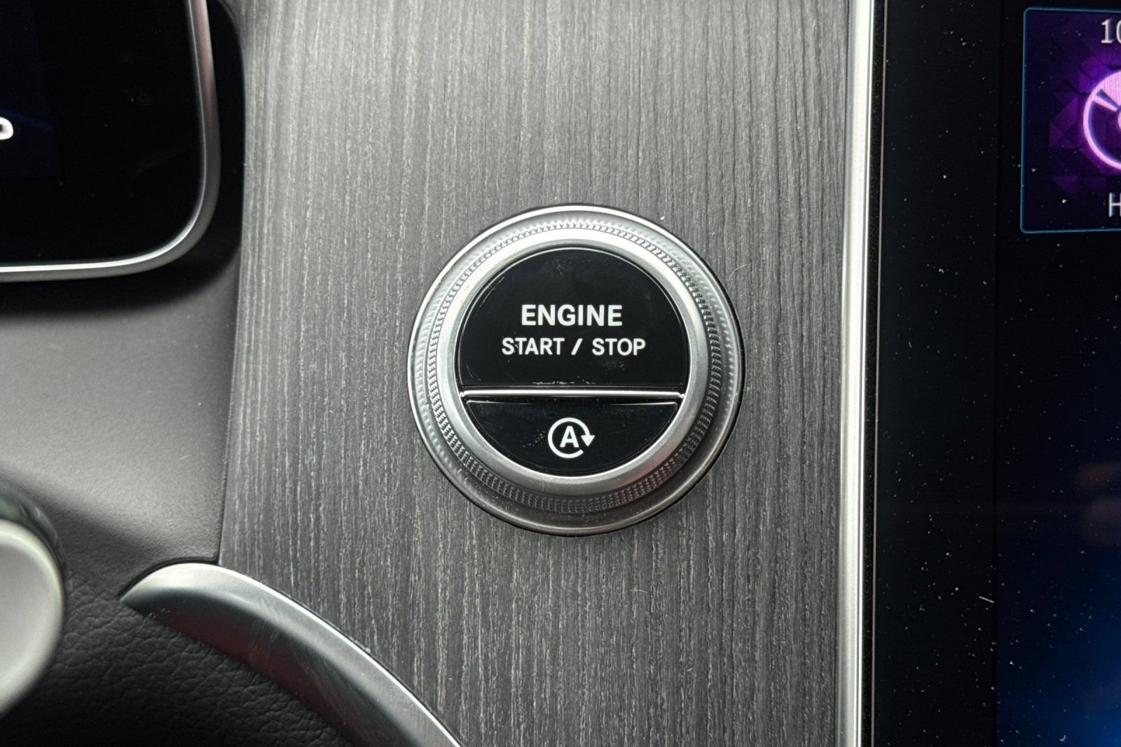 Used 2024 Mercedes-Benz GLC 43 AMG 4MATIC image 22