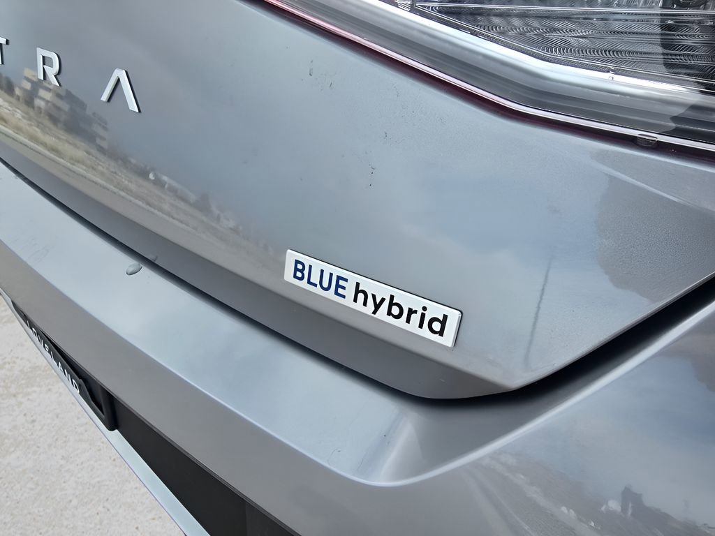 New 2026 Hyundai Elantra Blue image 11