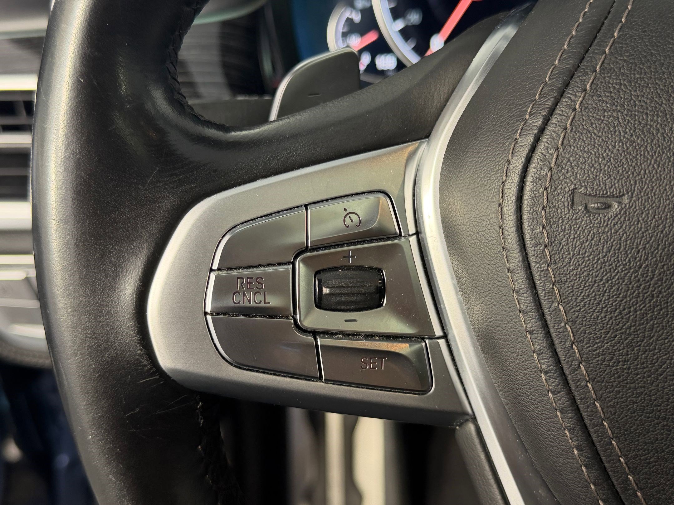 Used 2019 BMW 740i w/ Executive Package RWD image 16