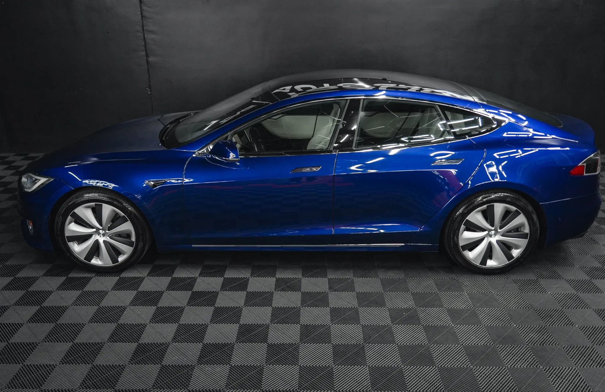 Used 2020 Tesla Model S AWD image 28