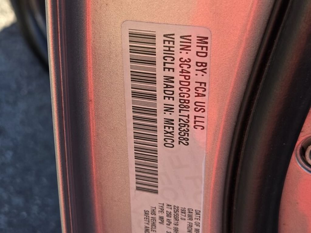 Used 2020 Dodge Journey Crossroad w/ Popular Equipment Group FWD image 32