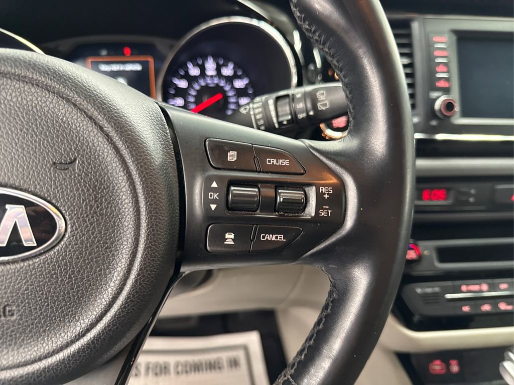 Used 2018 Kia Sedona EX image 29