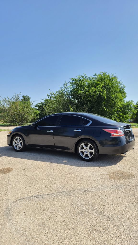 Used 2015 Nissan Altima 2.5 S w/ Power Driver Seat Package FWD image 4