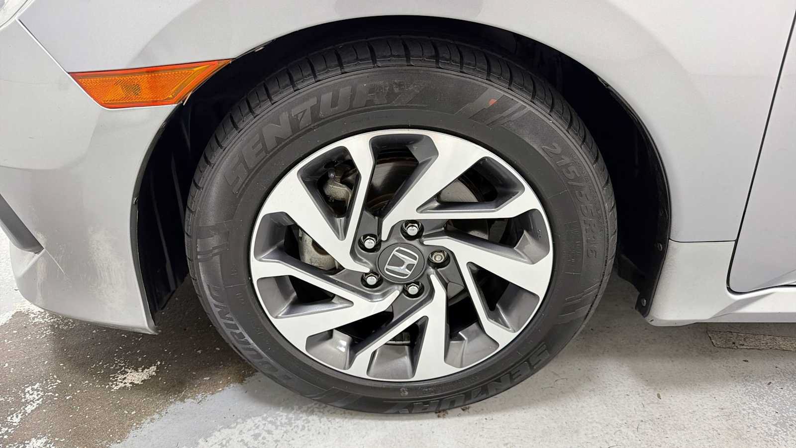 Used 2016 Honda Civic EX image 10
