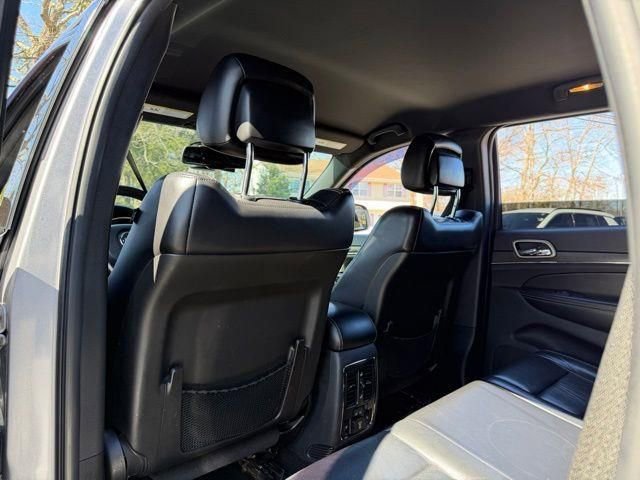 Used 2015 Jeep Grand Cherokee Limited AWD/4WD image 24