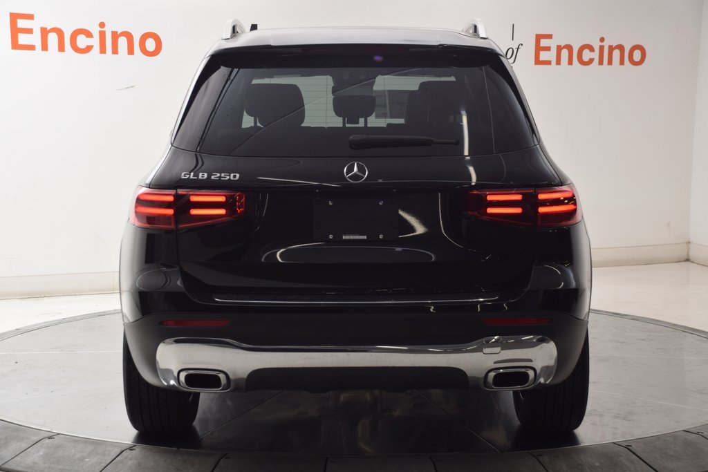 New 2025 Mercedes-Benz GLB 250 image 5