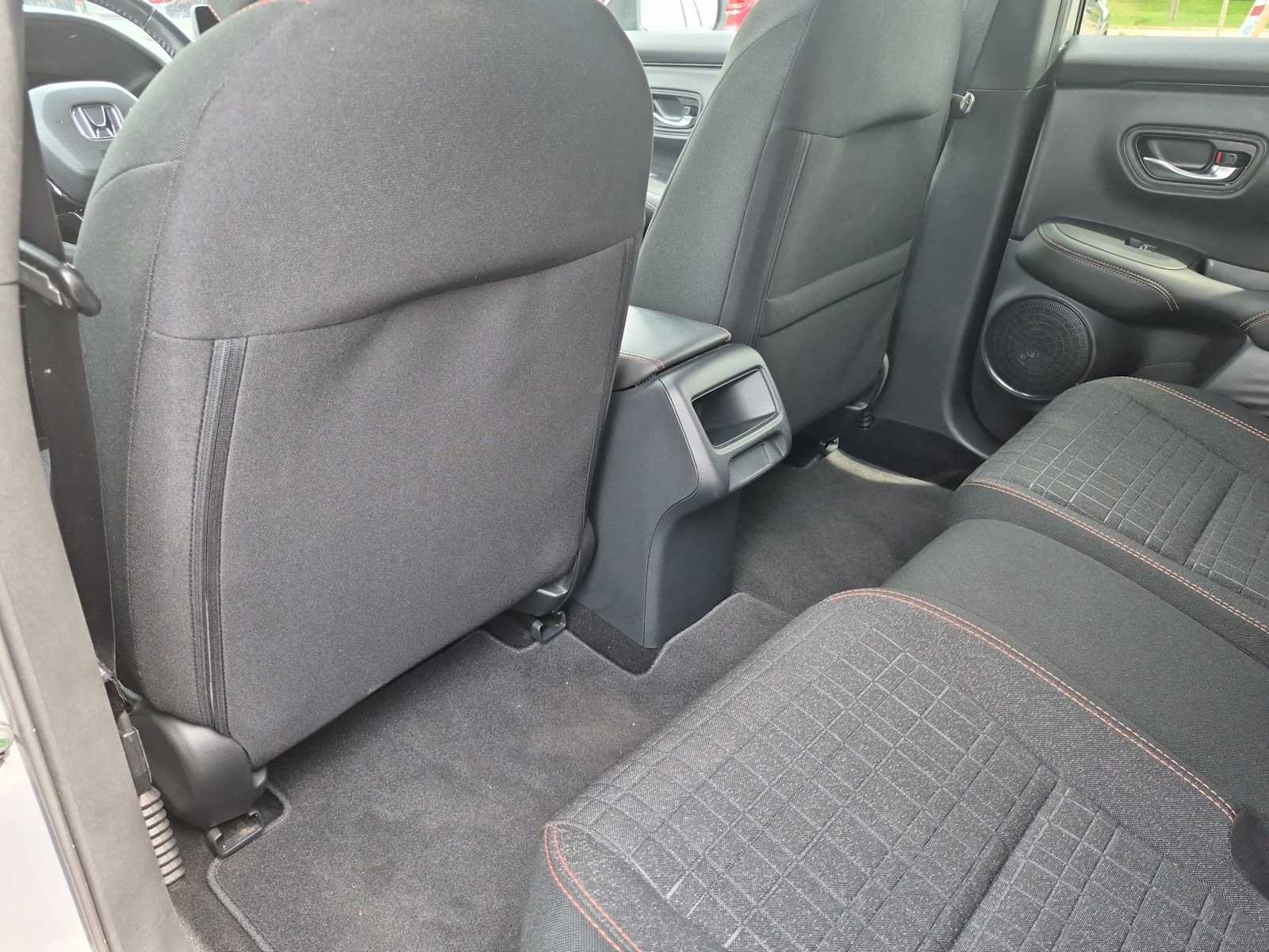 Certified 2025 Honda HR-V Sport image 17