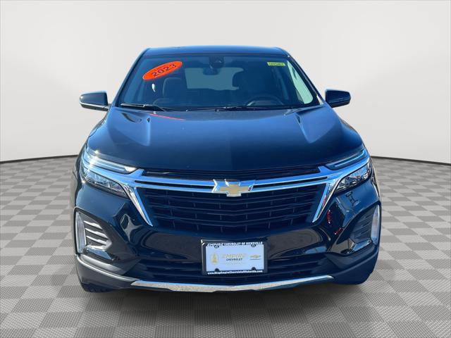 Used 2023 Chevrolet Equinox LT image 2