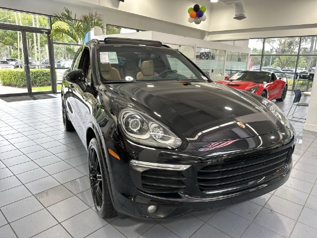 Used 2018 Porsche Cayenne Platinum Edition AWD/4WD image 17