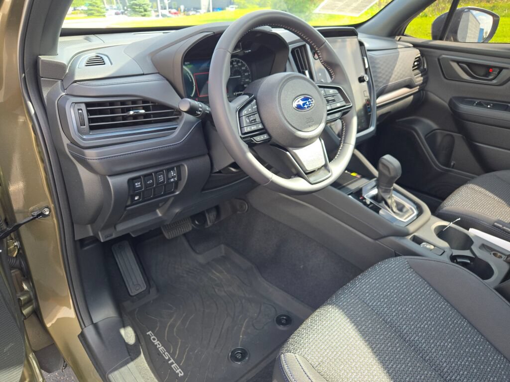 Certified 2025 Subaru Forester Premium w/ Protection Package (1PH) AWD/4WD image 20