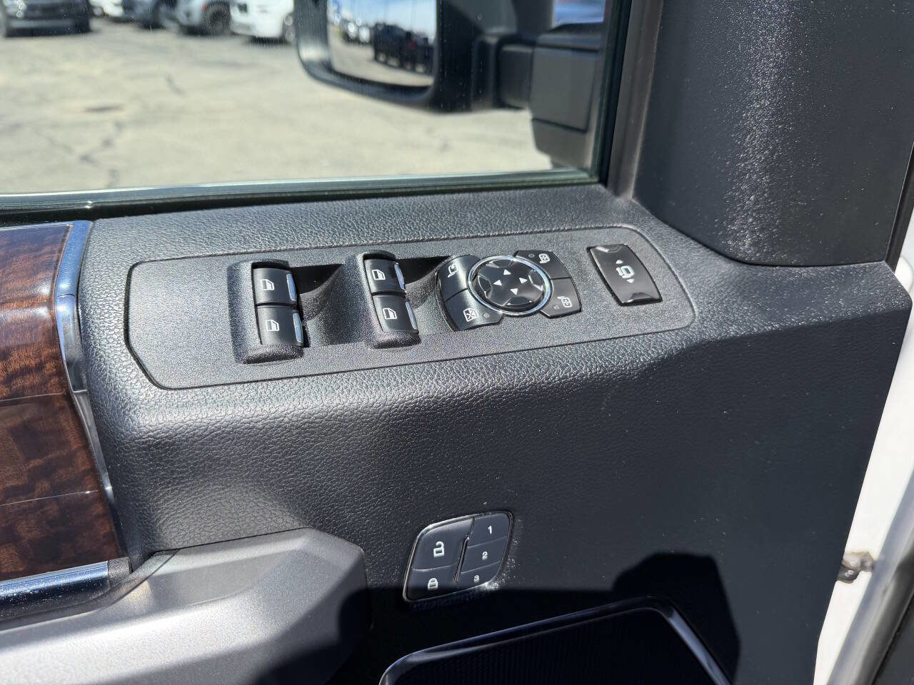 Used 2017 Ford F450 Platinum w/ Platinum Ultimate Package AWD/4WD image 13