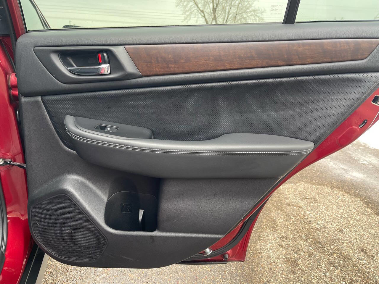 Used 2015 Subaru Outback 2.5i Limited image 17