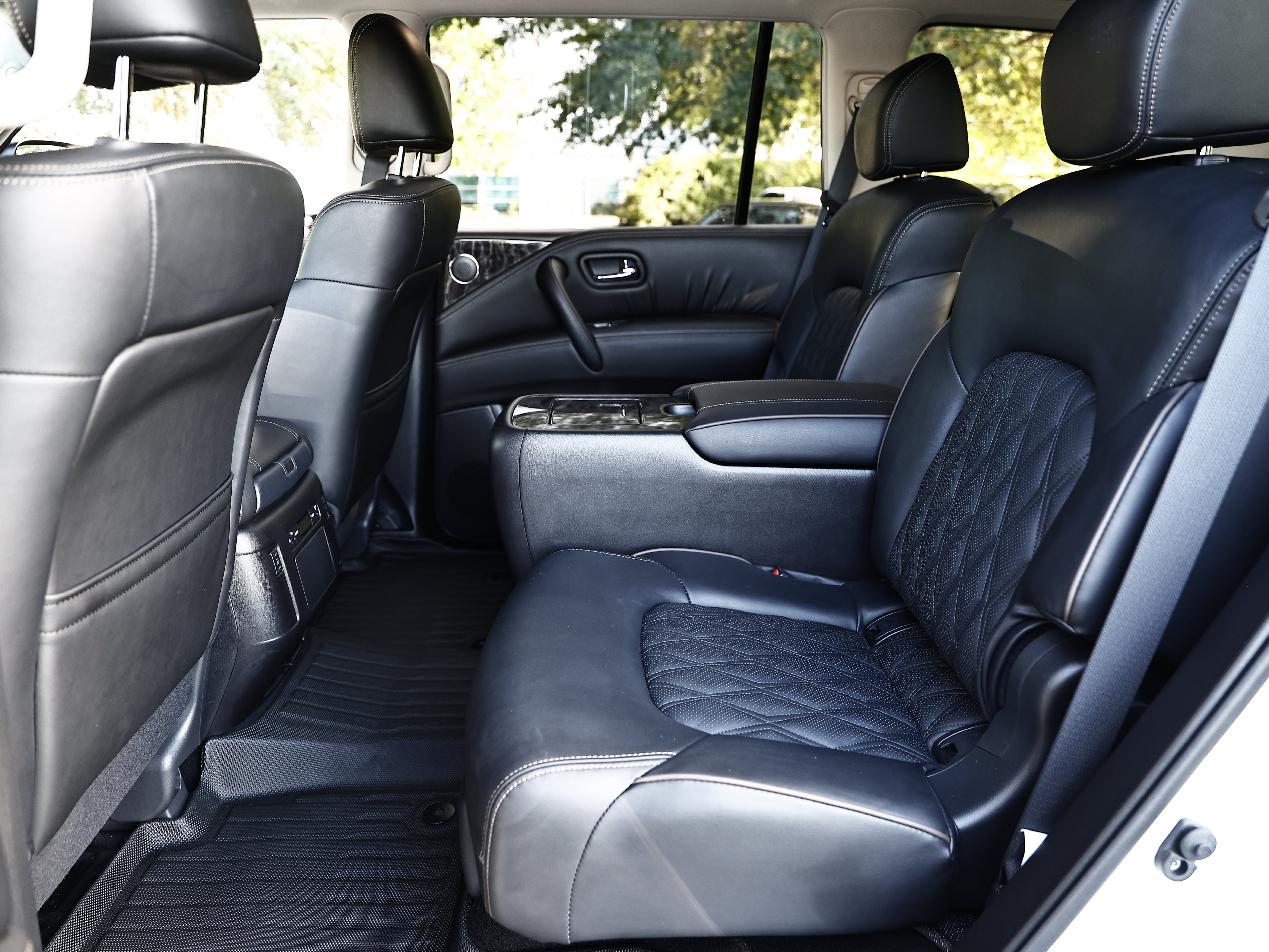 Used 2024 Nissan Armada Platinum w/ Captain's Chairs Package AWD/4WD image 27