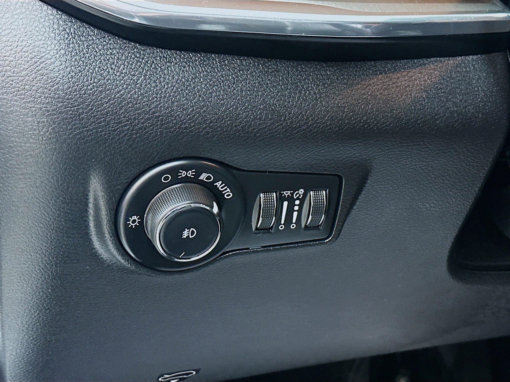 Used 2024 Jeep Compass Limited AWD/4WD image 10