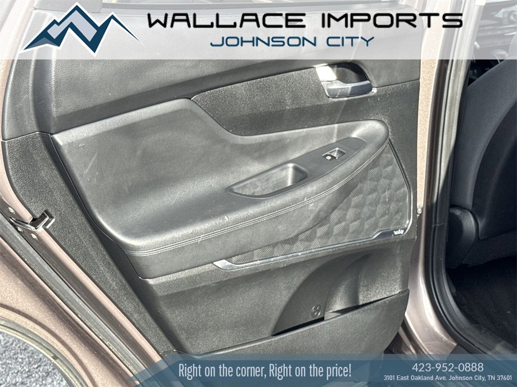 Used 2019 Hyundai Santa Fe SEL image 36