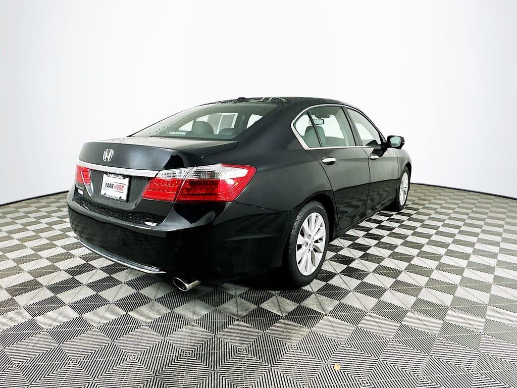 Used 2015 Honda Accord EX-L image 9