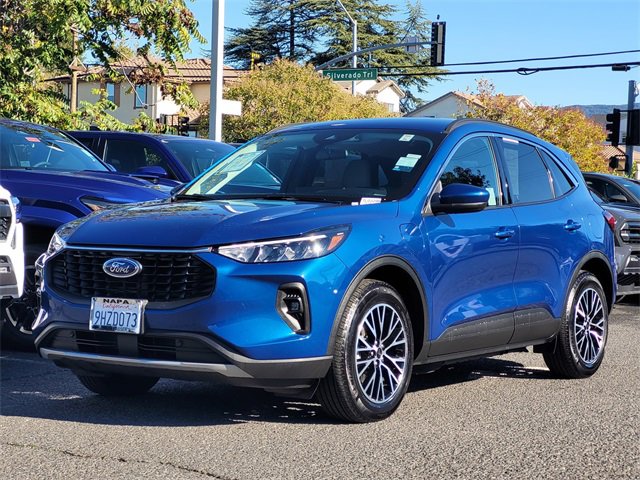 Used 2023 Ford Escape SE w/ Class II Trailer Tow Package image 10