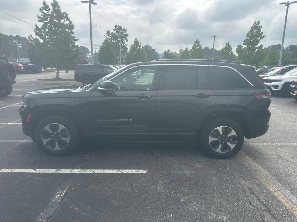 New 2024 Jeep Grand Cherokee Limited 4xe w/ Luxury Tech Group II AWD/4WD image 4