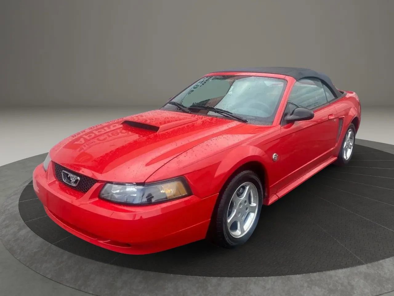 Used 2004 Ford Mustang Premium image 1