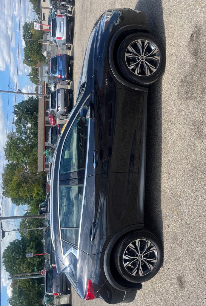 Used 2018 INFINITI QX30 AWD image 2