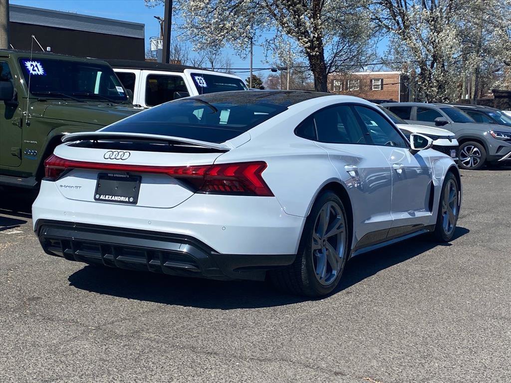 Used 2023 Audi e-tron GT Premium Plus image 3