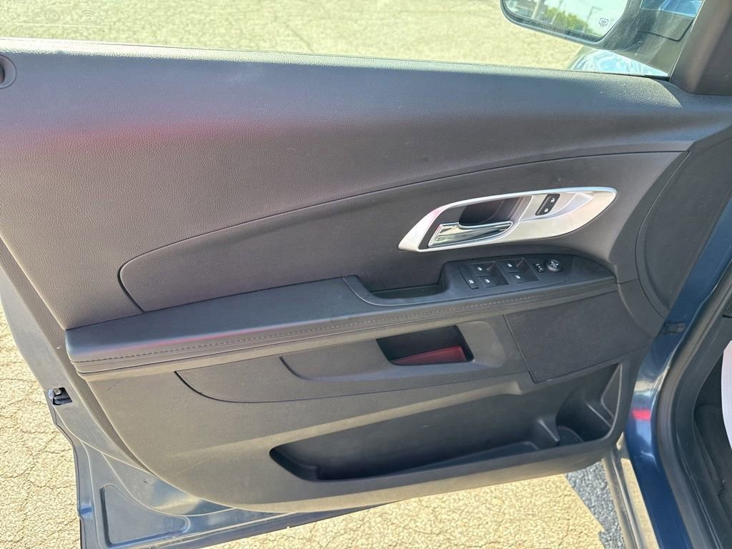 Used 2017 Chevrolet Equinox LT w/ Convenience Package image 22