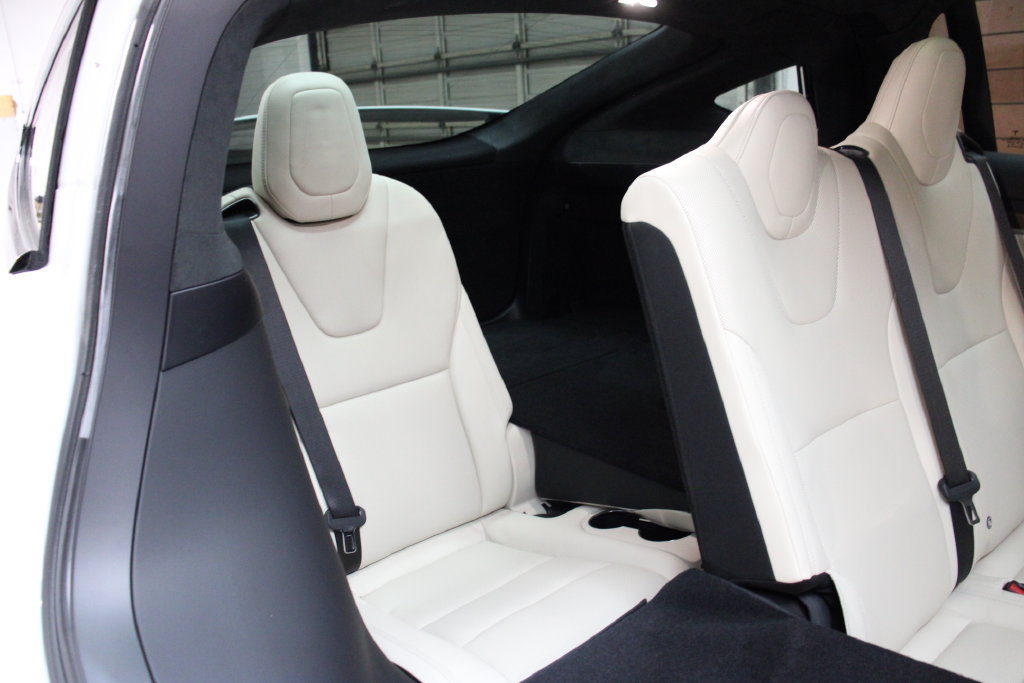 Used 2023 Tesla Model X AWD/4WD image 10