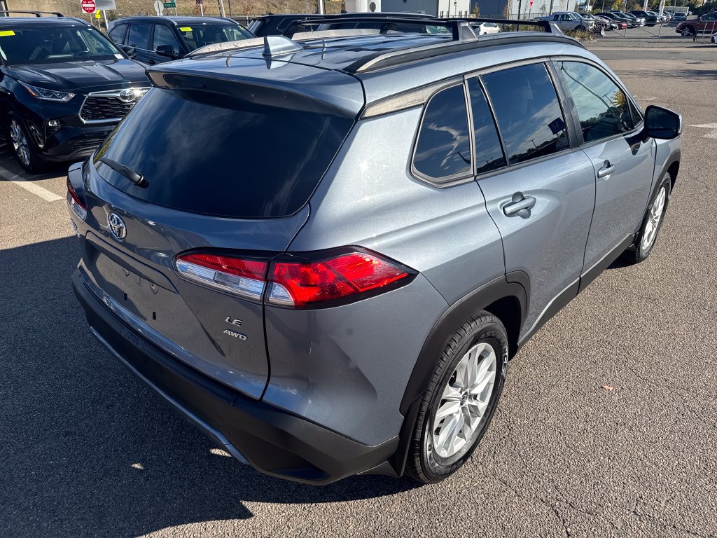 Used 2022 Toyota Corolla Cross LE w/ Moonroof Package AWD/4WD image 8