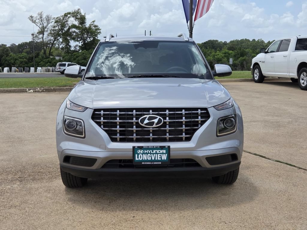 New 2026 Hyundai Venue SEL FWD image 2