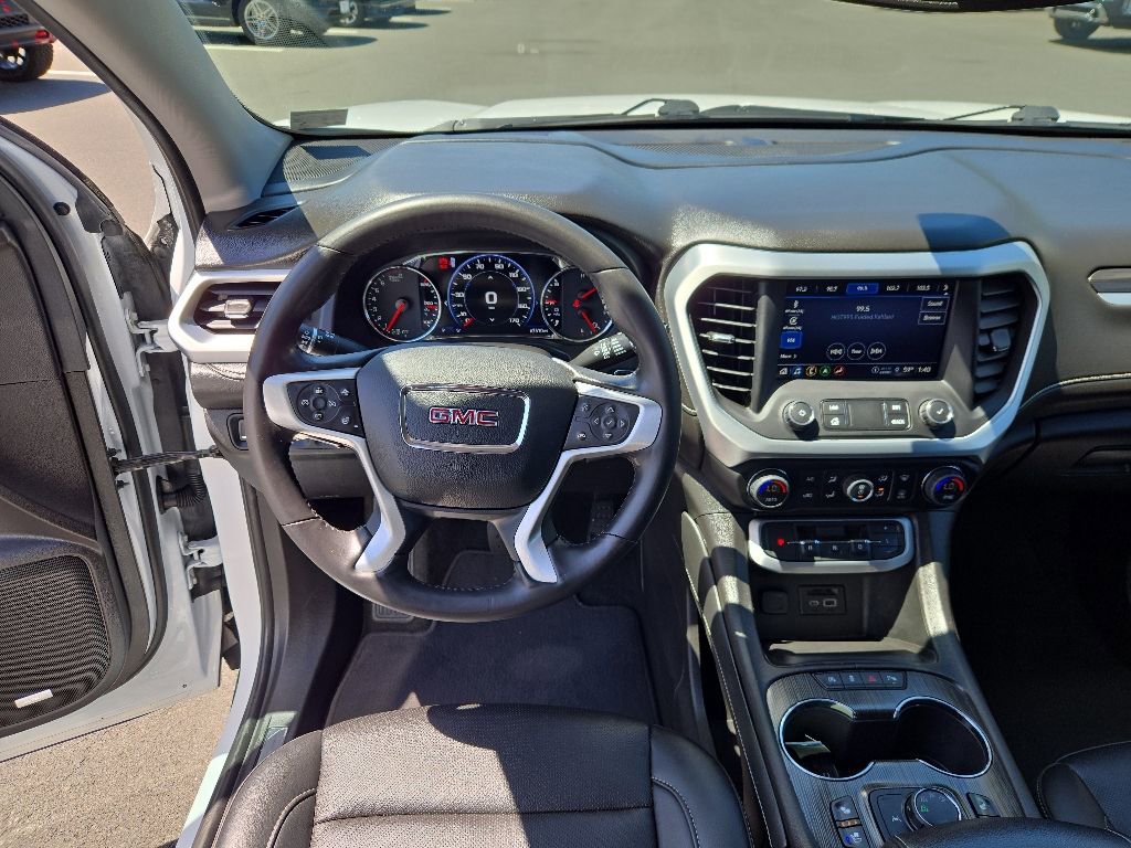 Used 2022 GMC Acadia SLT w/ Technology Package AWD/4WD image 15