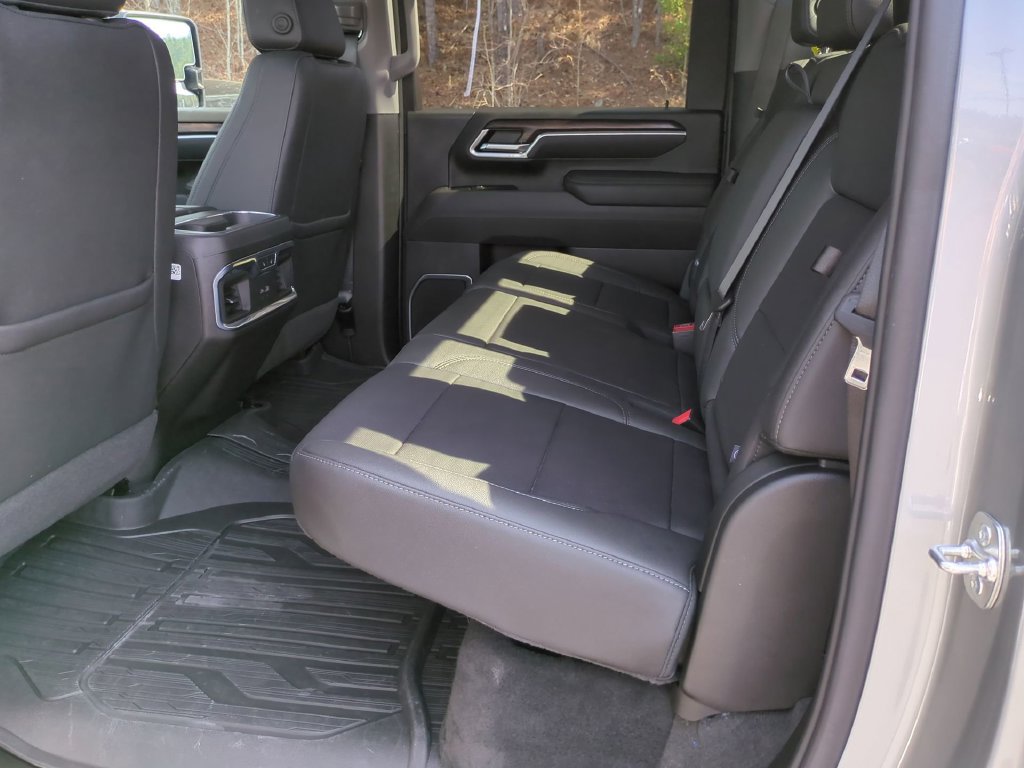 Used 2025 GMC Sierra 2500 SLT w/ SLT Premium Package AWD/4WD image 17