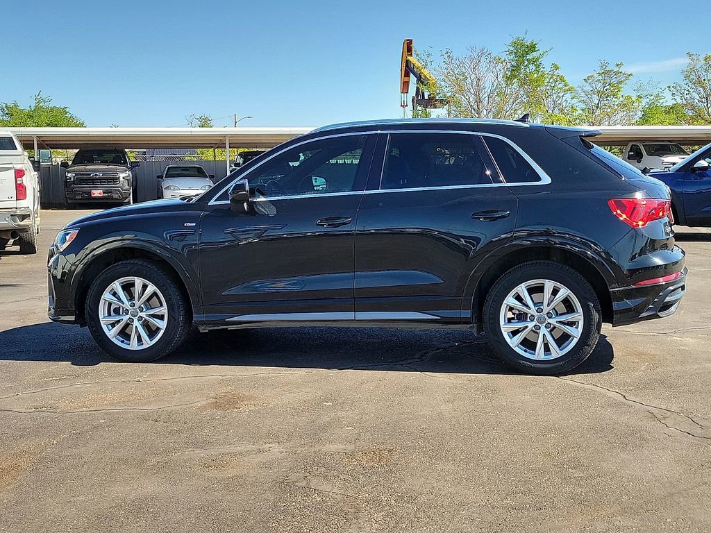 Used 2021 Audi Q3 2.0T Premium AWD/4WD image 2