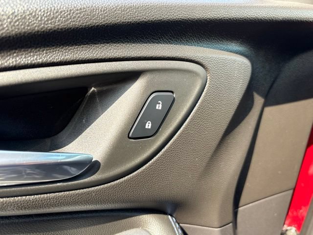 Used 2025 Buick Encore GX Sport Touring AWD/4WD image 12