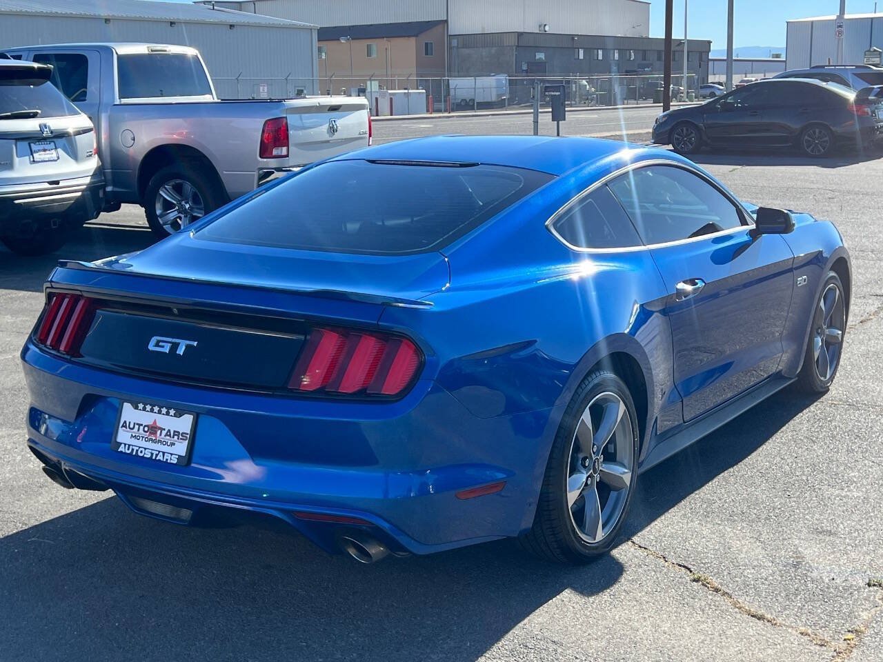 Used 2017 Ford Mustang GT RWD image 4